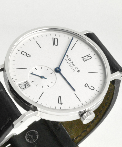 Nomos Tangente 38 with date 