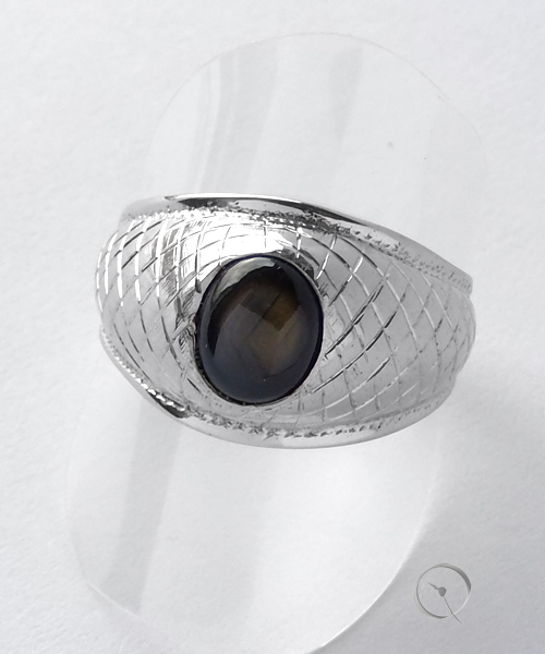 14ct whitegold unikat ring with moonstone