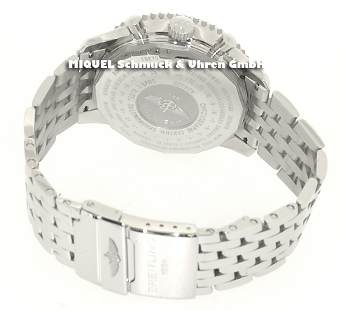 Breitling Navitimer World automatic Chronometer 