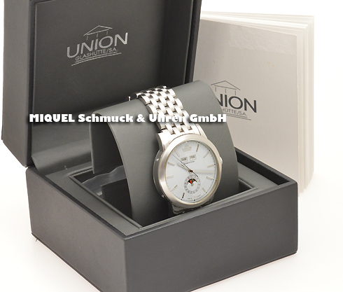 Union full calendar with moonphase