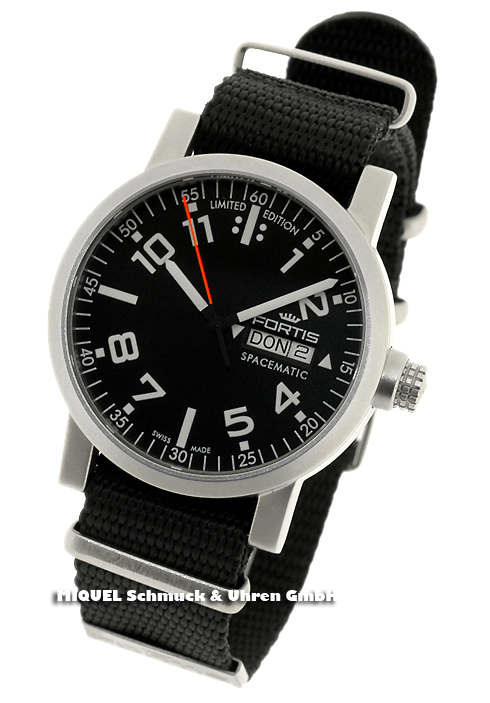 Fortis Spacematic automatic - limited - with additional textile strap