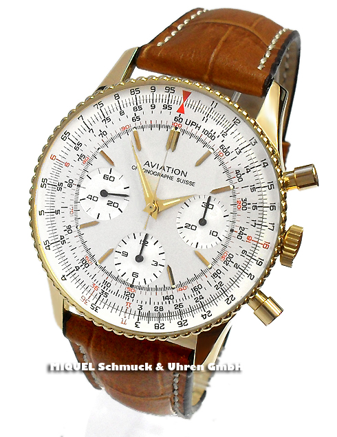 Aviation Chronograph winding by hand in yellow gold