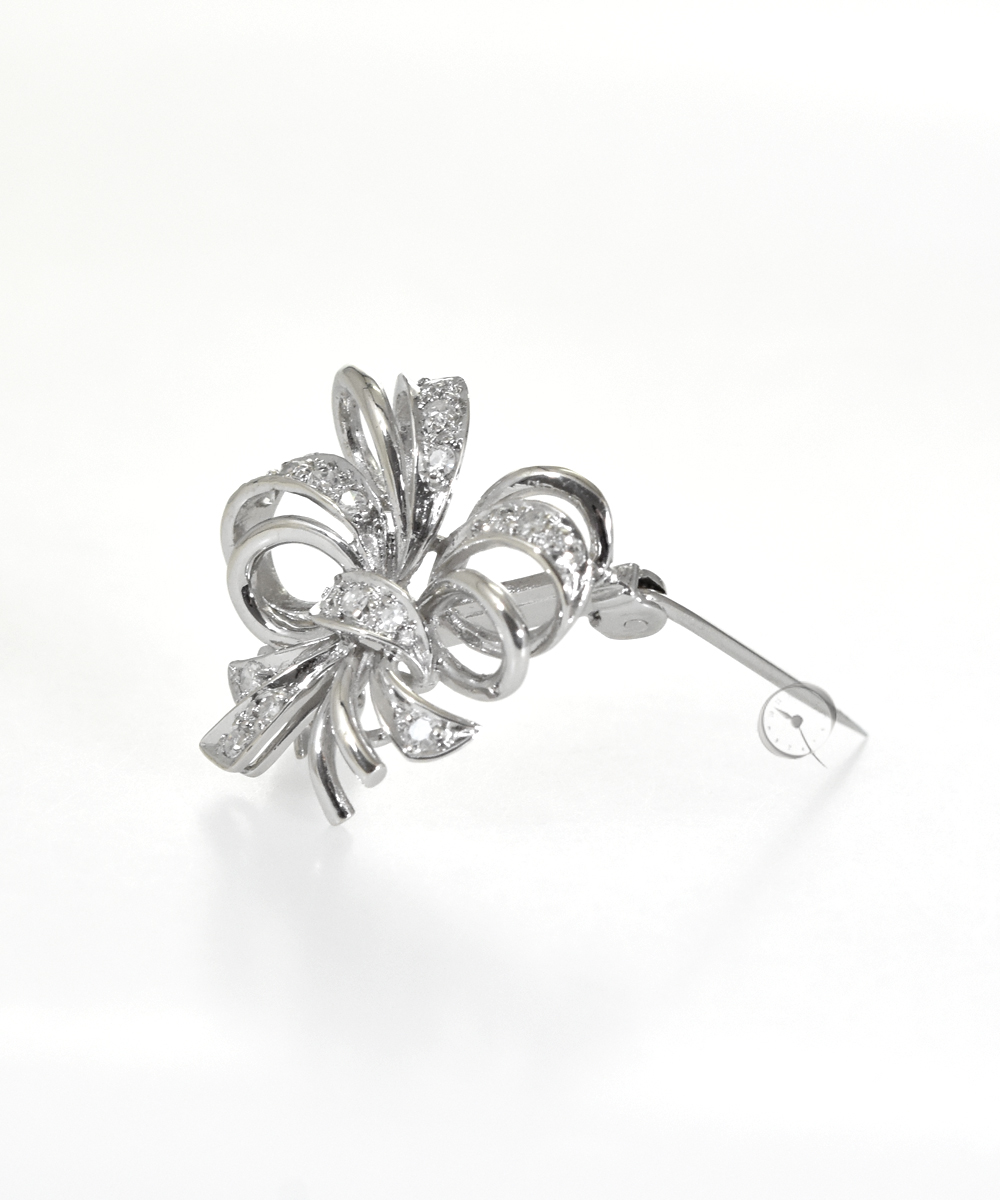 Brooch 14ct white gold with brilliants