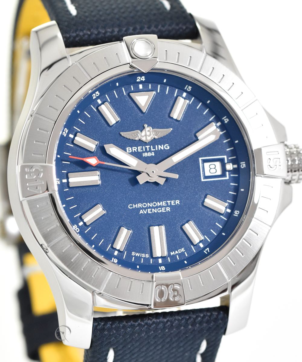 Breitling Avenger Automatic 43 - 